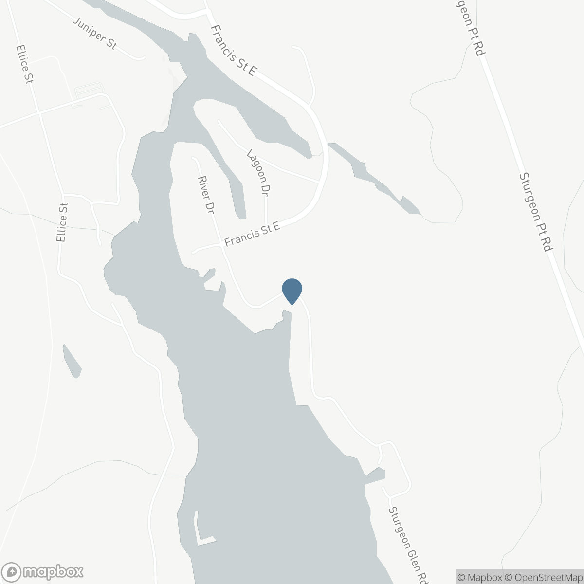 48 STURGEON GLEN ROAD, Fenelon Falls, Ontario K0M 1N0